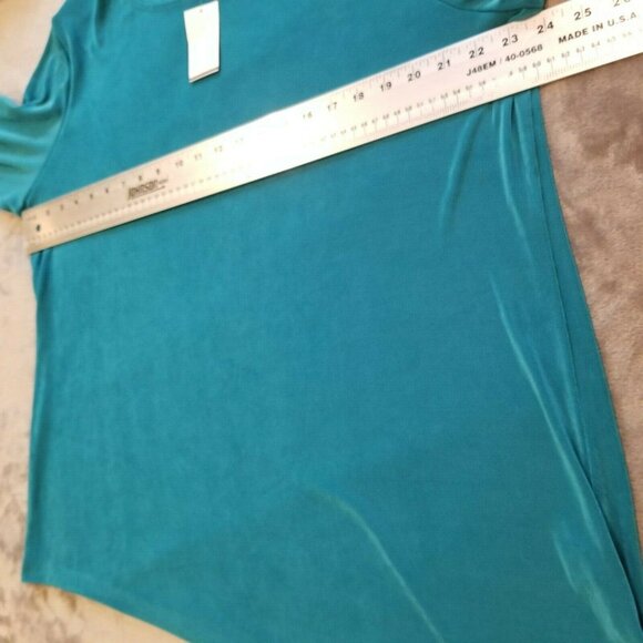 Effortless Style by Citiknits Green 3/4 Sleeve Asymmetric Tunic Top 1X Stretch - Picture 4 of 7